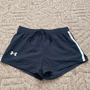 girls under armer shorts